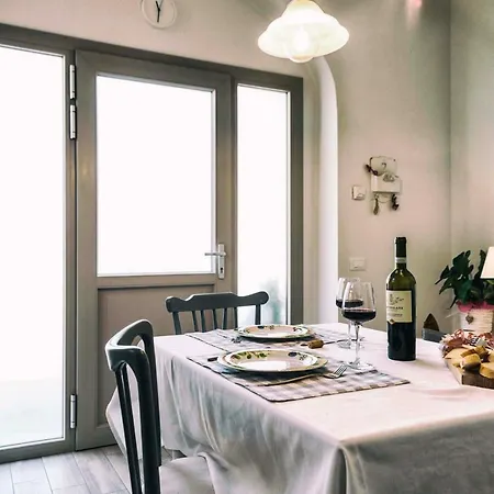 Tosca's House Palaia