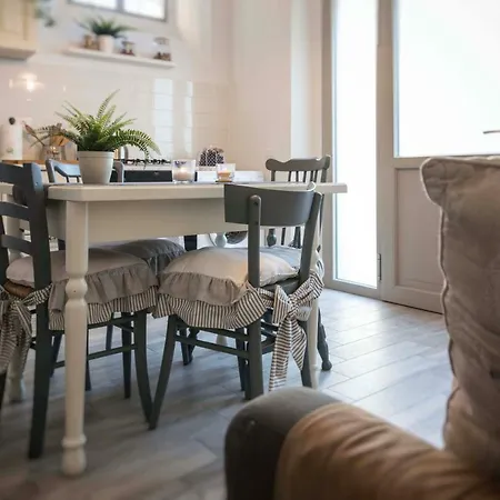 Tosca's House Apartment